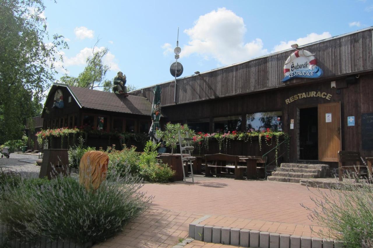 šeberák - V Chatičkách A V Luxusních Stanech Glamping