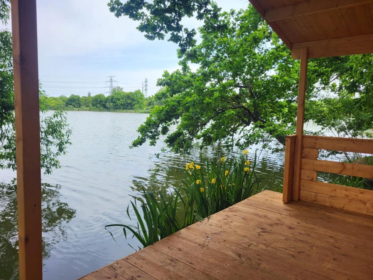 Glamping šeberák - V Chatičkách A V Luxusních Stanech